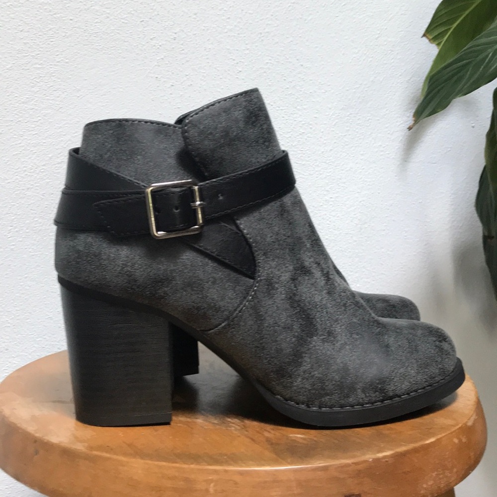 heeled ankle boots with buckle